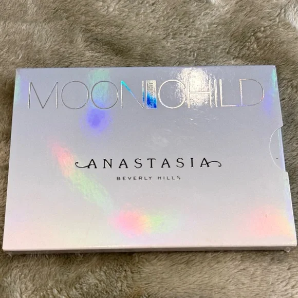Anastasia Beverly Hills Moon Child Glow Kit - Picture 3 of 4